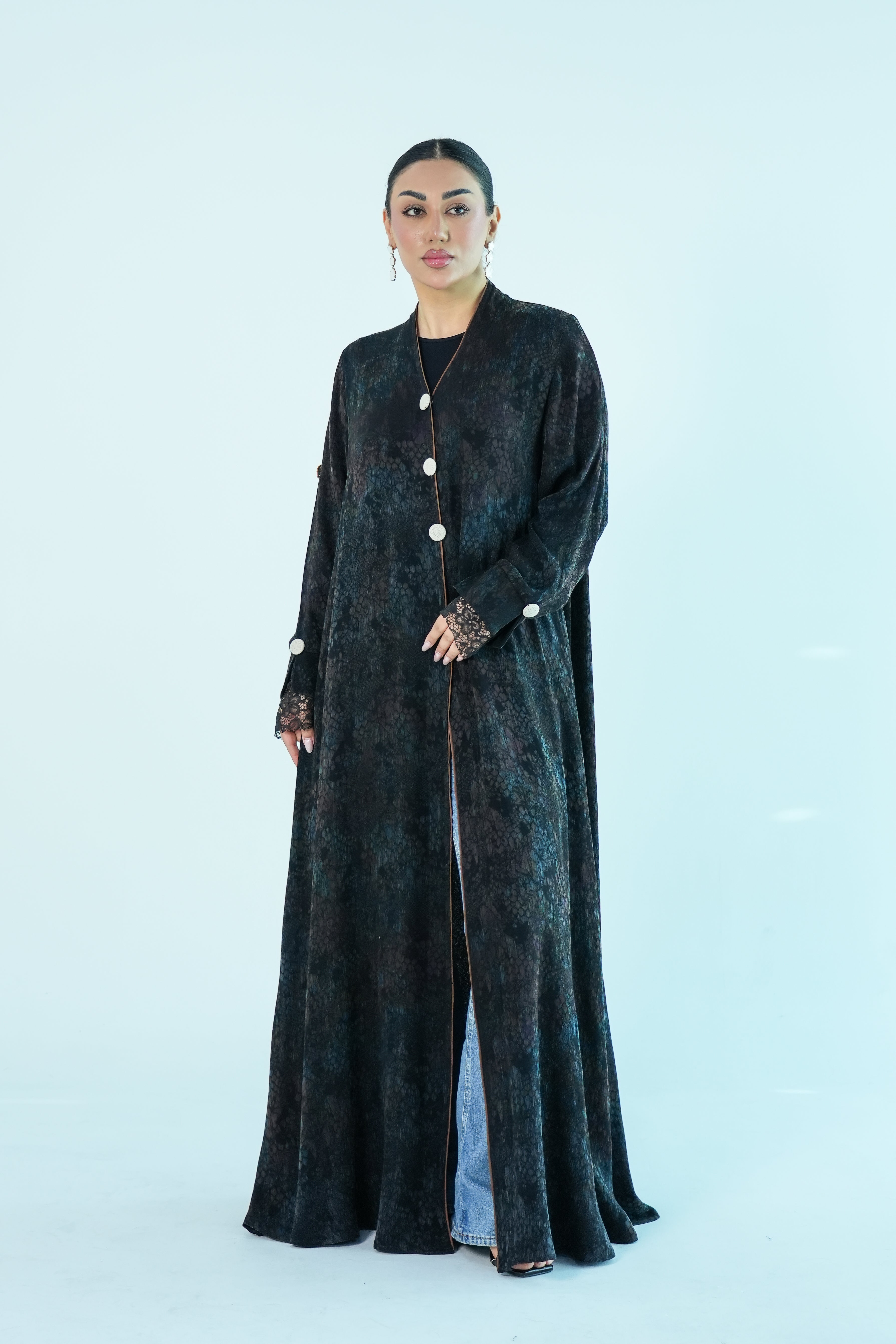 S07 - Saaib Abaya-custom abayas, luxury abayas, elegant abayas, modest fashion, bespoke abayas, handmade abayas, Qatar fashion