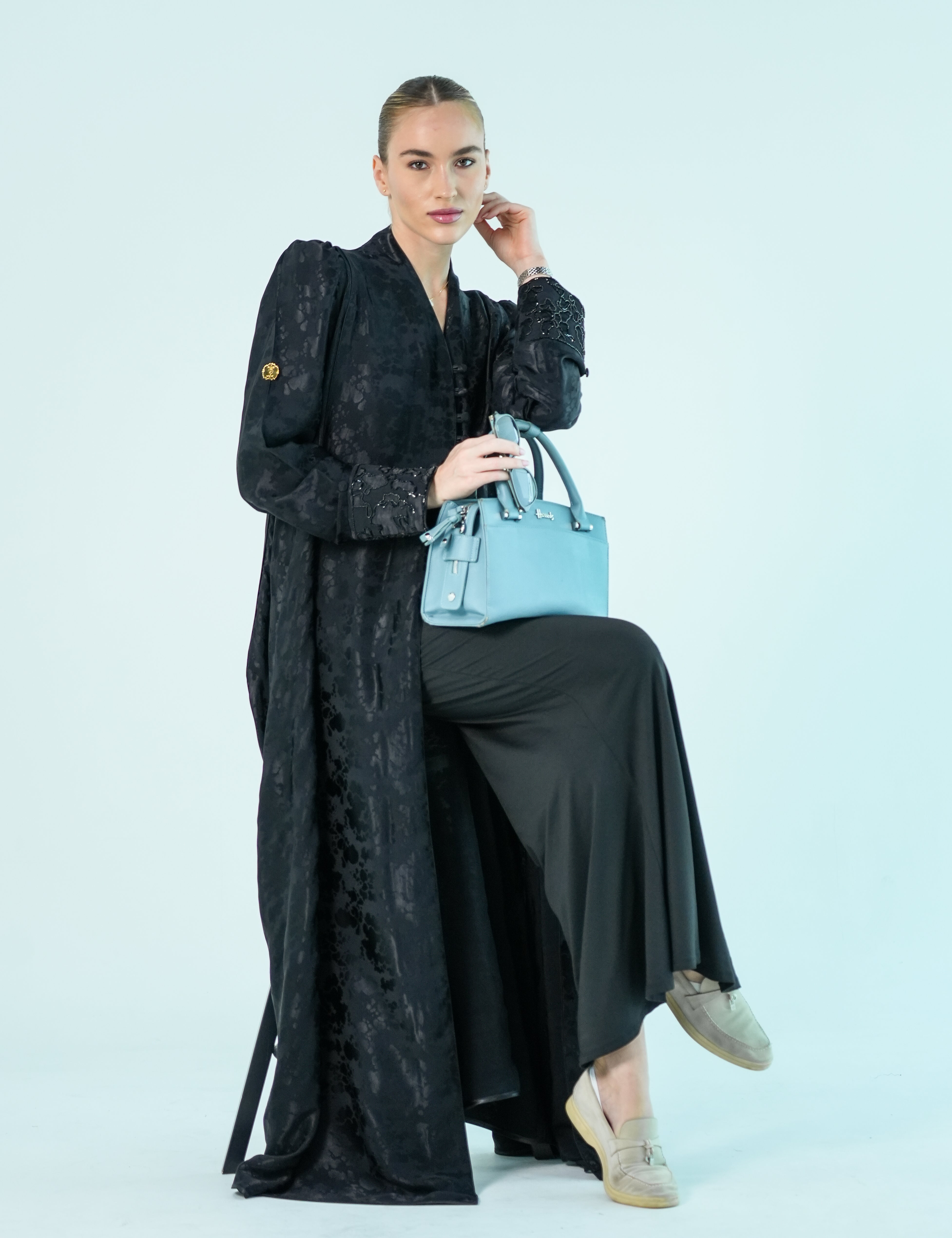 S06 - Saaib Abaya-custom abayas, luxury abayas, elegant abayas, modest fashion, bespoke abayas, handmade abayas, Qatar fashion