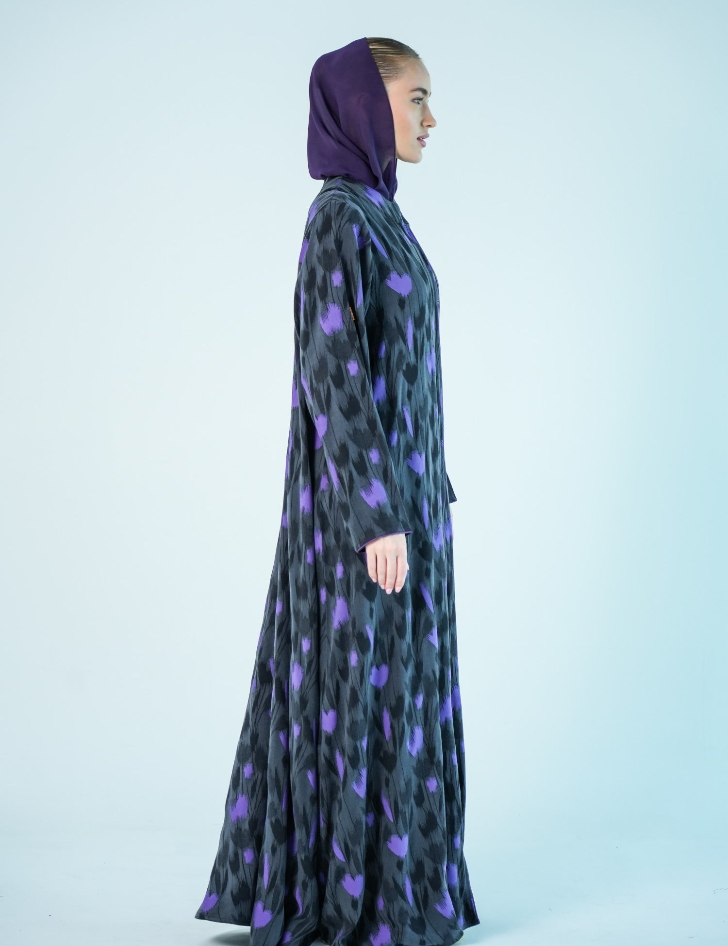 S010 - Saaib Abaya-custom abayas, luxury abayas, elegant abayas, modest fashion, bespoke abayas, handmade abayas, Qatar fashion