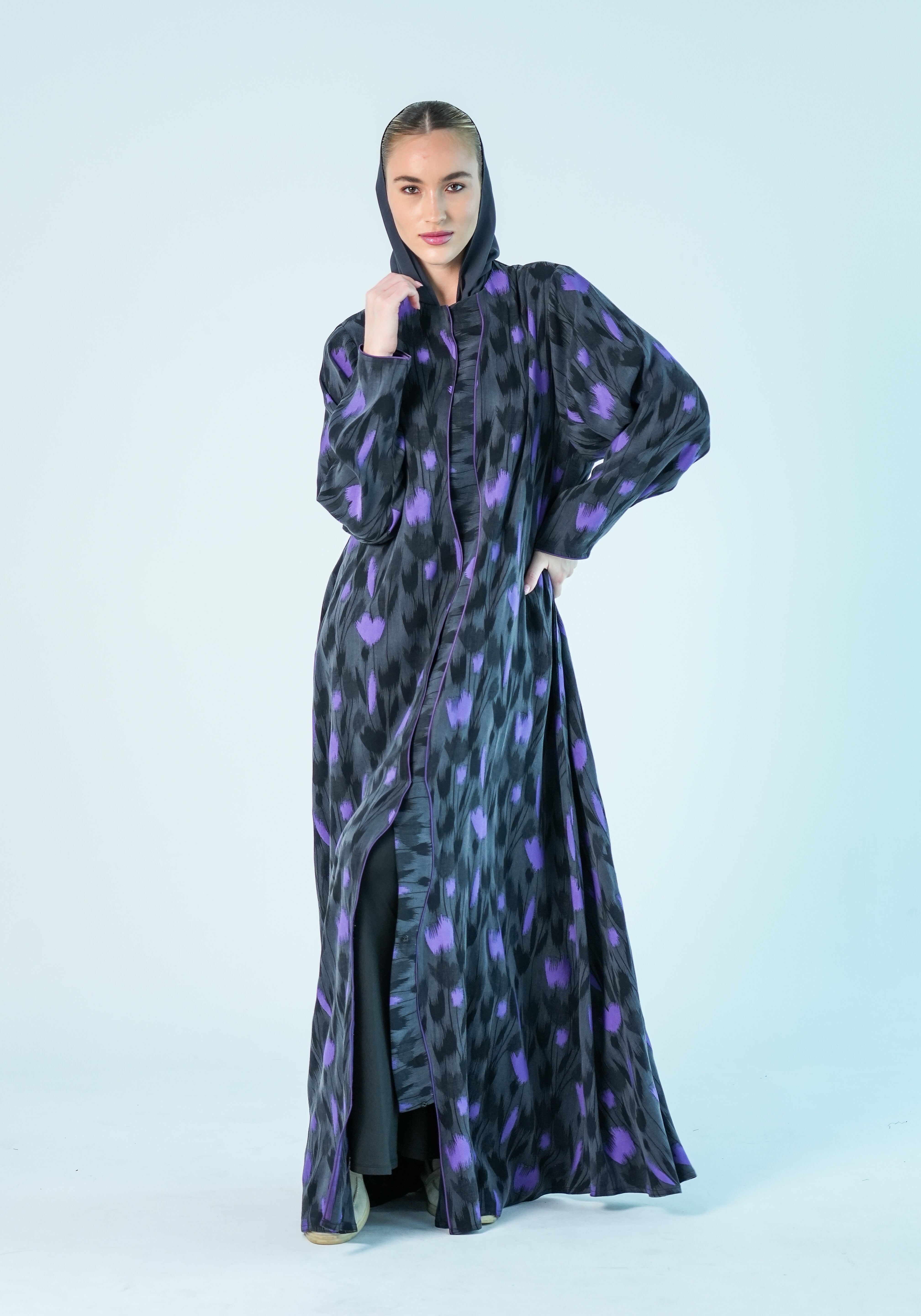 S010 - Saaib Abaya-custom abayas, luxury abayas, elegant abayas, modest fashion, bespoke abayas, handmade abayas, Qatar fashion