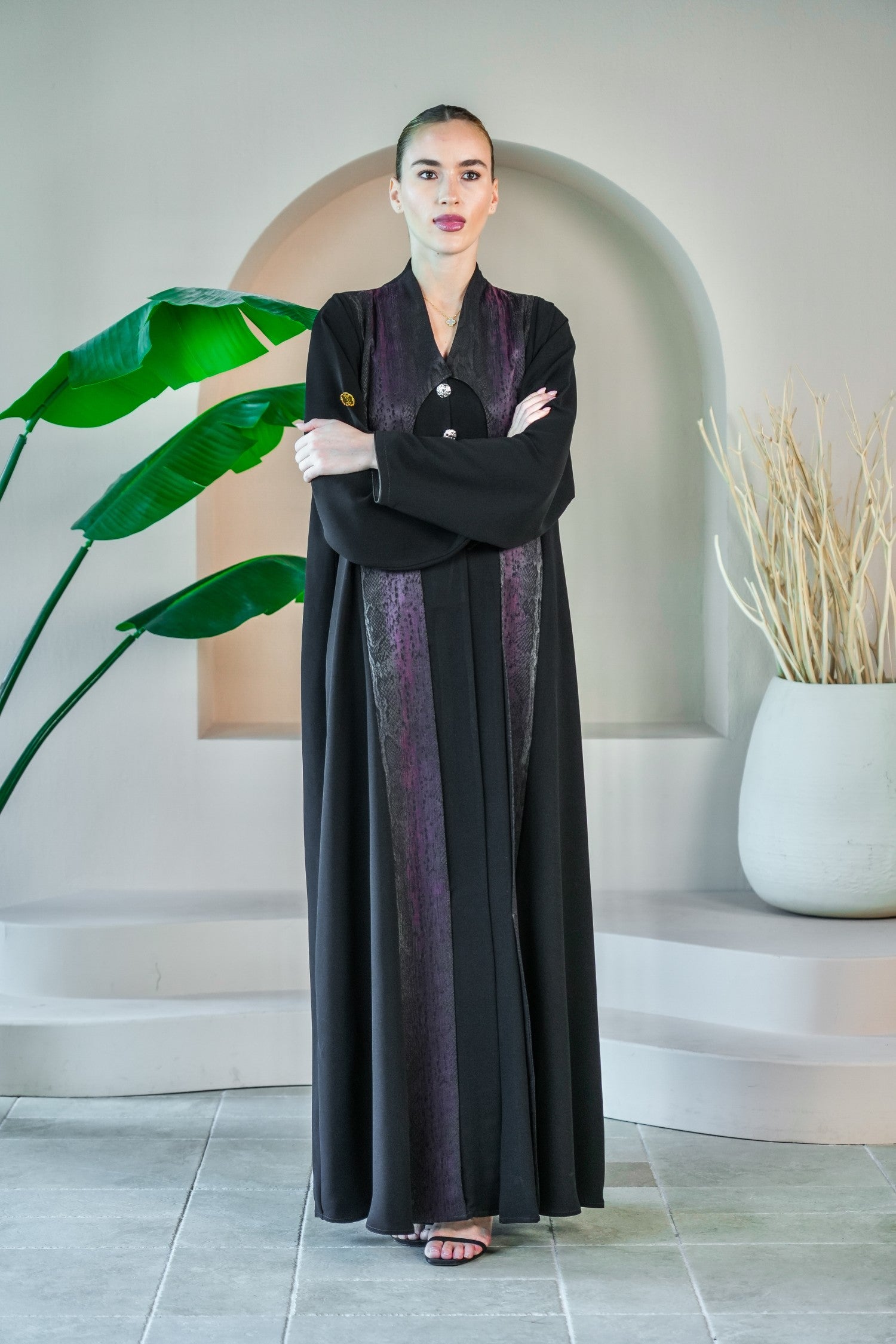 S040 - Saaib Abaya-custom abayas, luxury abayas, elegant abayas, modest fashion, bespoke abayas, handmade abayas, Qatar fashion