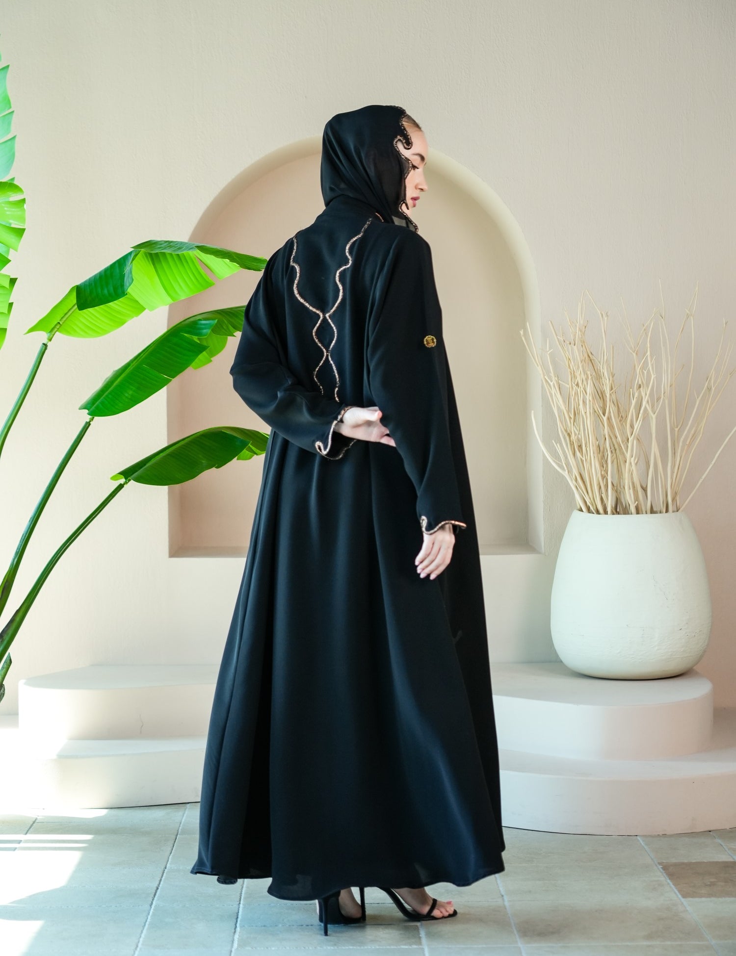 S017 - Saaib Abaya-custom abayas, luxury abayas, elegant abayas, modest fashion, bespoke abayas, handmade abayas, Qatar fashion