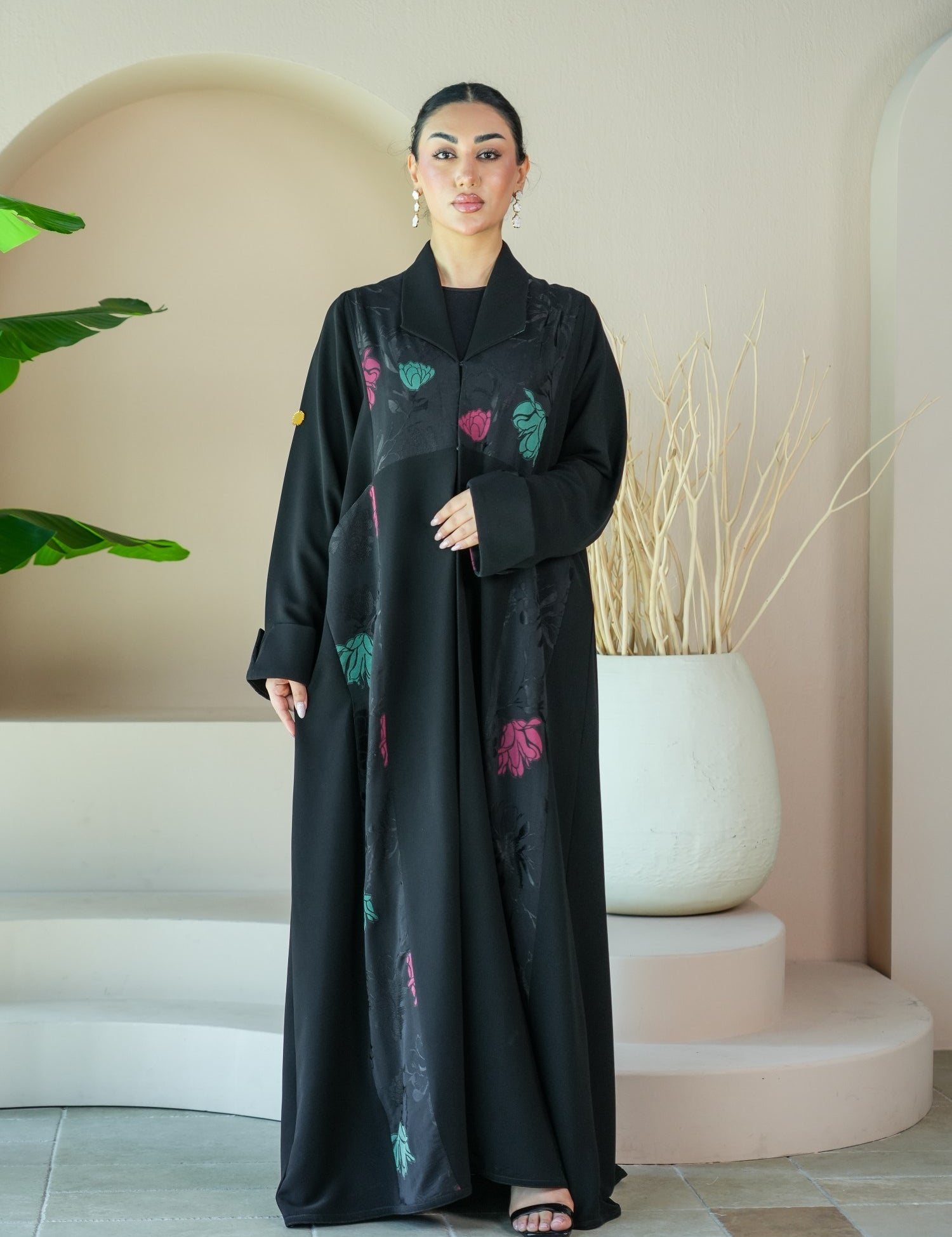 S039 - Saaib Abaya-custom abayas, luxury abayas, elegant abayas, modest fashion, bespoke abayas, handmade abayas, Qatar fashion