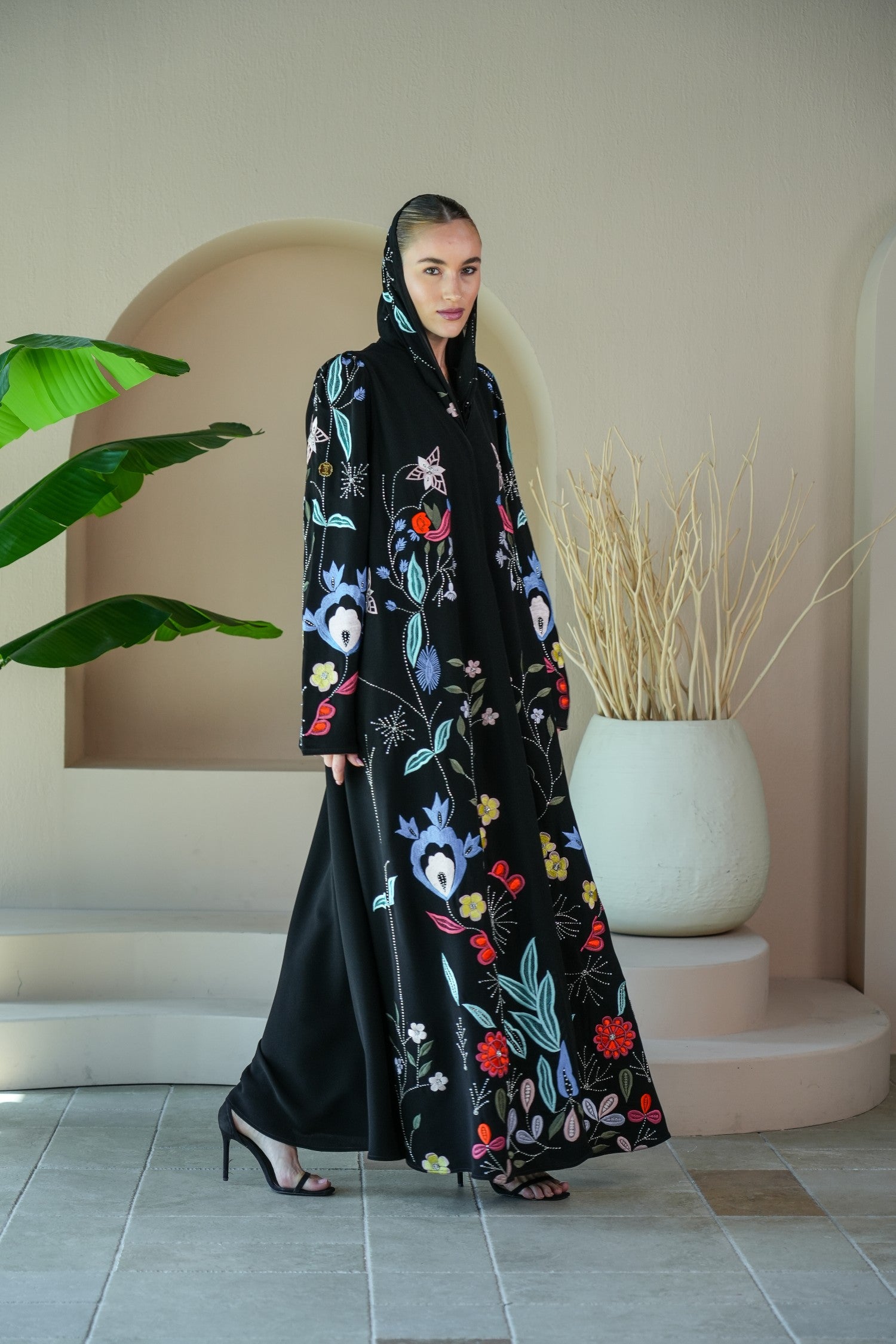 S038 - Saaib Abaya-custom abayas, luxury abayas, elegant abayas, modest fashion, bespoke abayas, handmade abayas, Qatar fashion