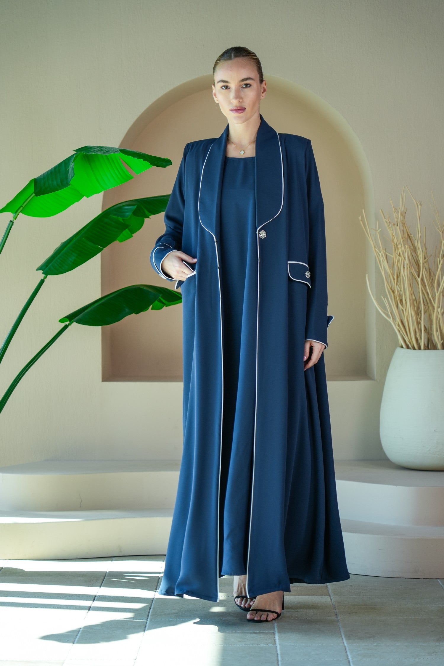 S032 - Saaib Abaya-custom abayas, luxury abayas, elegant abayas, modest fashion, bespoke abayas, handmade abayas, Qatar fashion