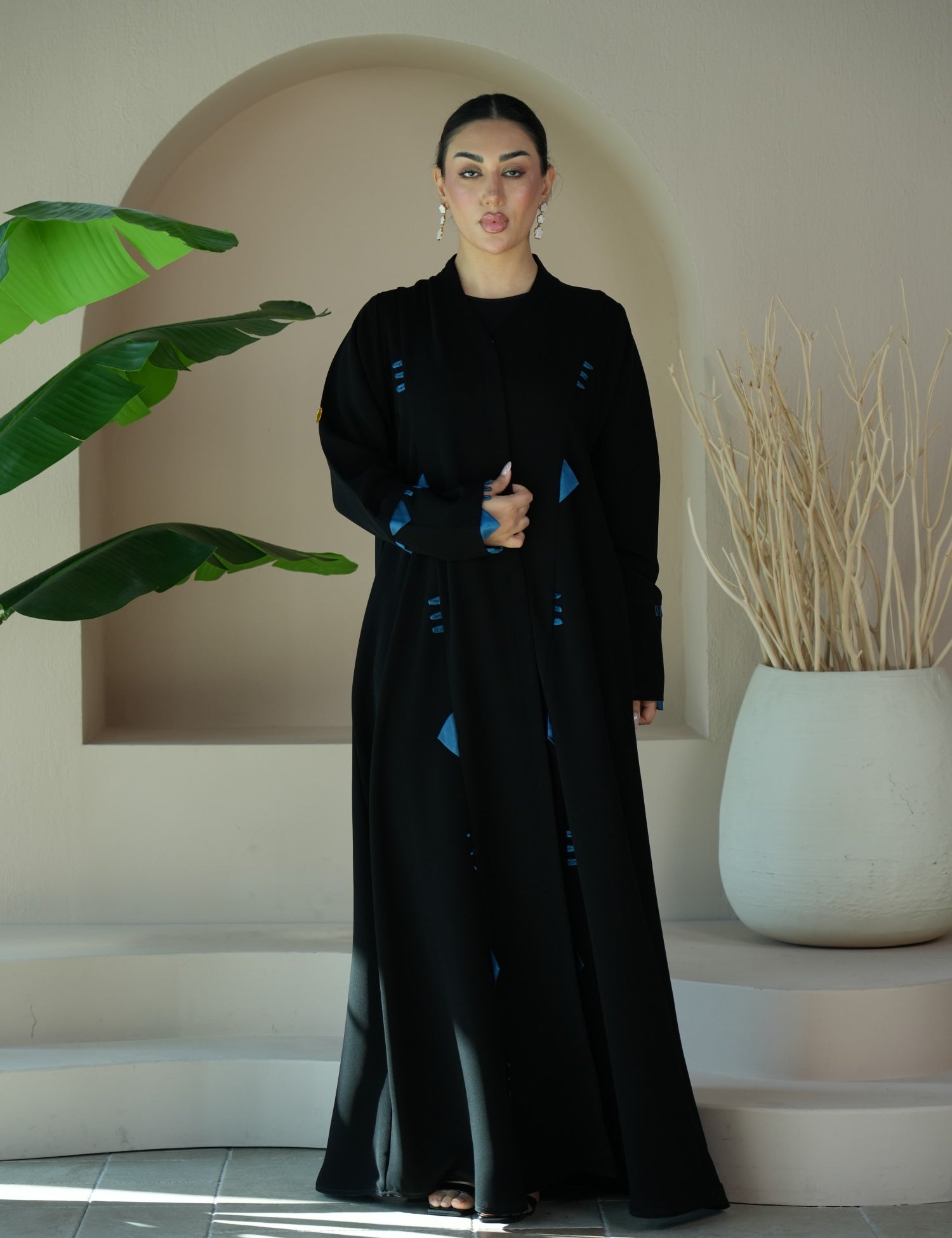 S028 - Saaib Abaya-custom abayas, luxury abayas, elegant abayas, modest fashion, bespoke abayas, handmade abayas, Qatar fashion