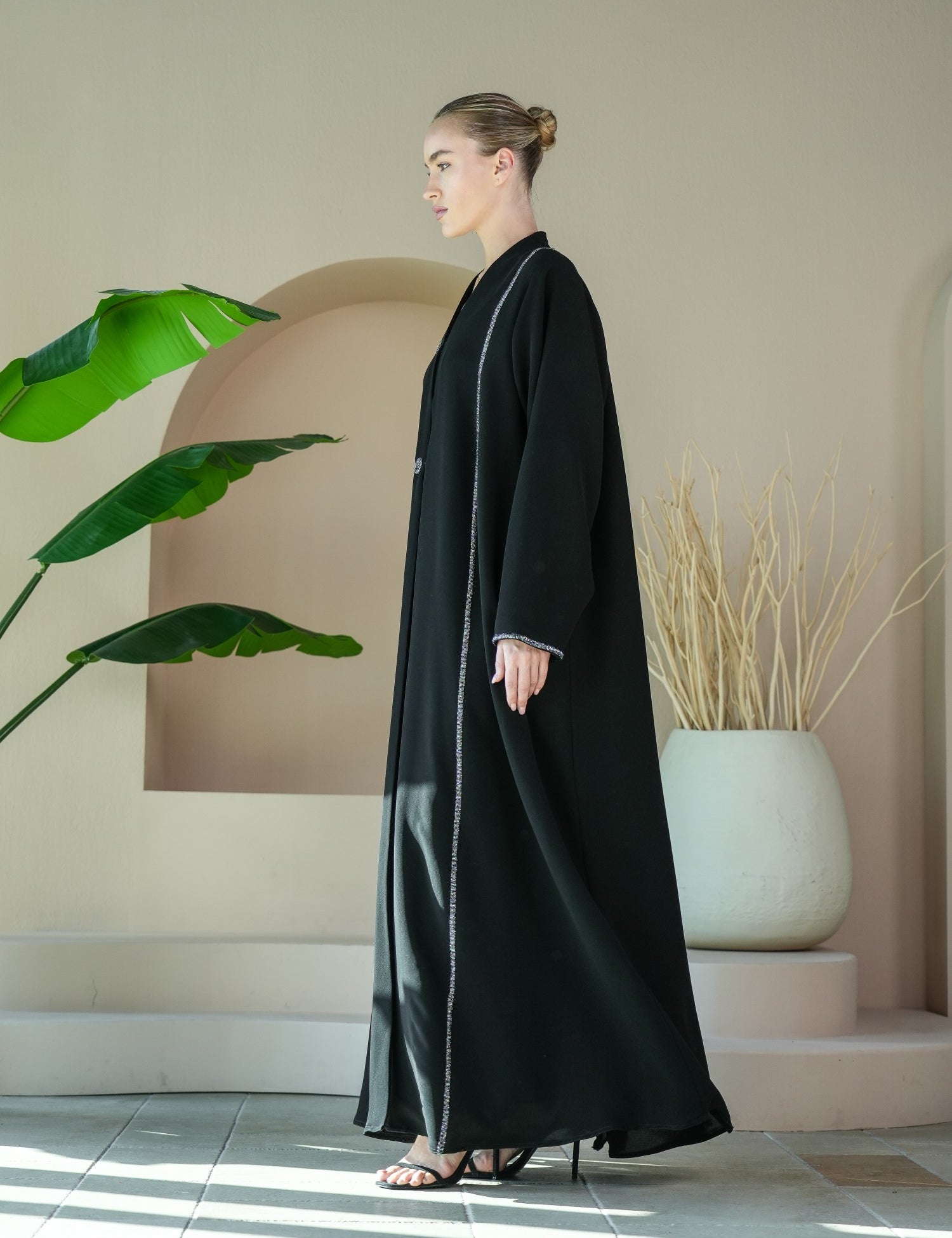 S024 - Saaib Abaya-custom abayas, luxury abayas, elegant abayas, modest fashion, bespoke abayas, handmade abayas, Qatar fashion