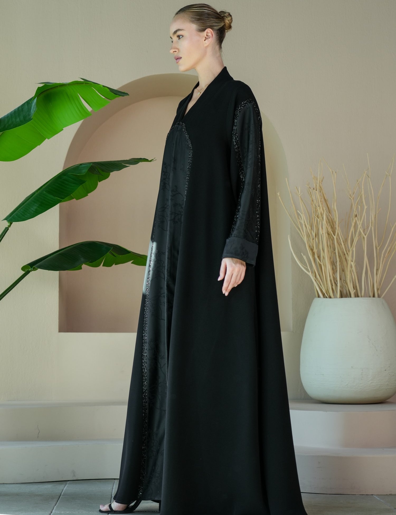 S023 - Saaib Abaya-custom abayas, luxury abayas, elegant abayas, modest fashion, bespoke abayas, handmade abayas, Qatar fashion